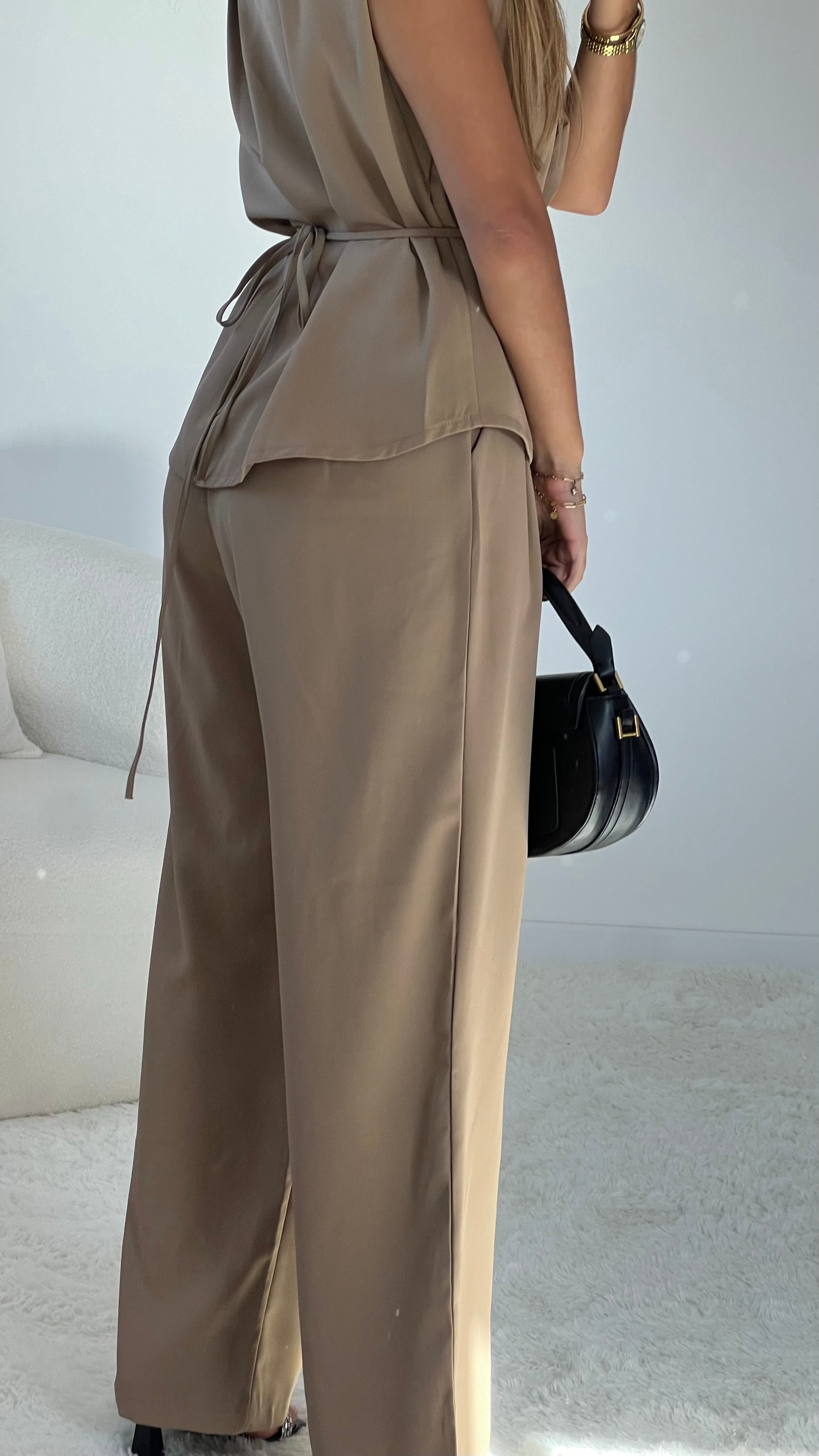 Ensemble Modesty
