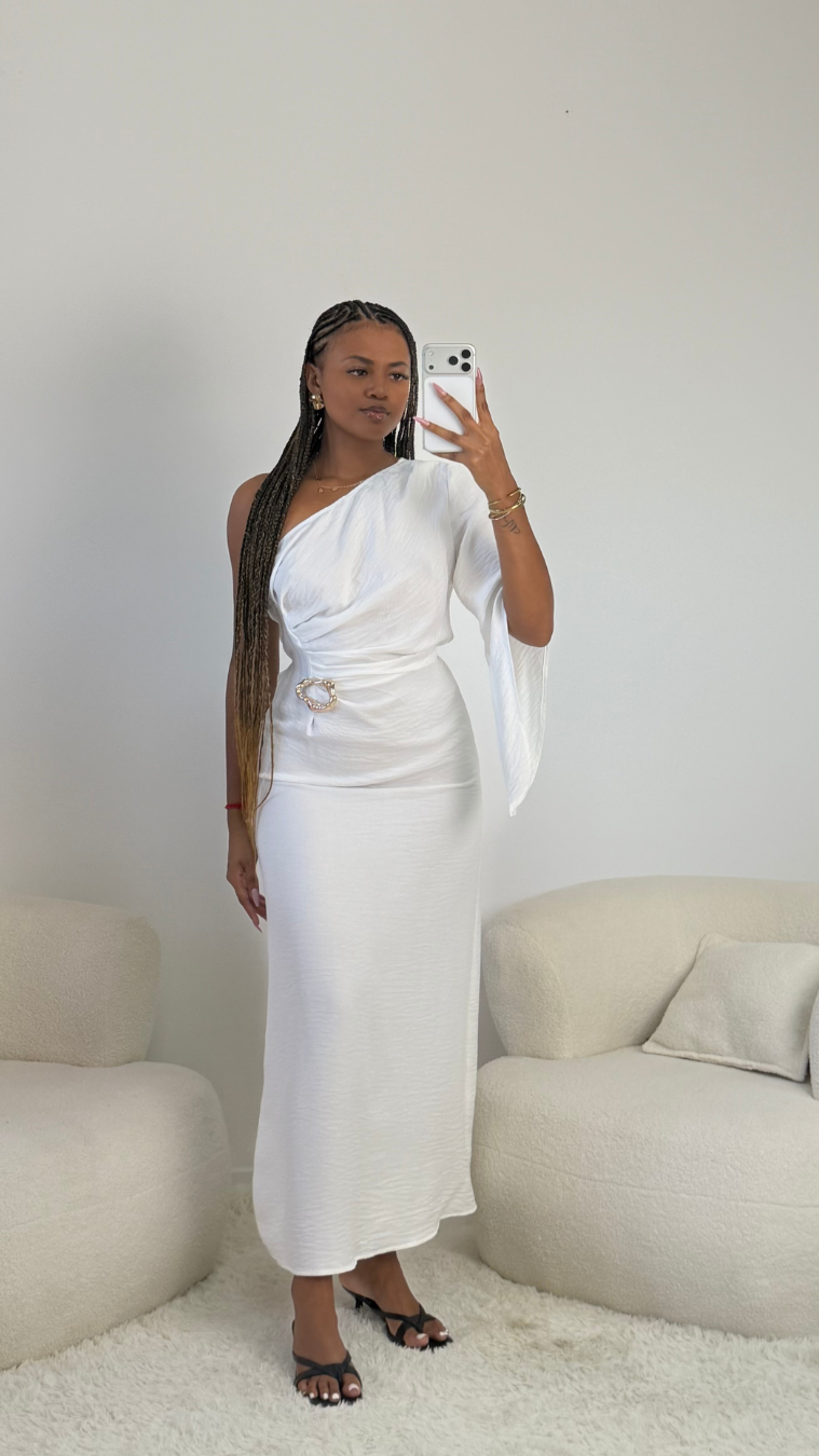 Robe Inaya
