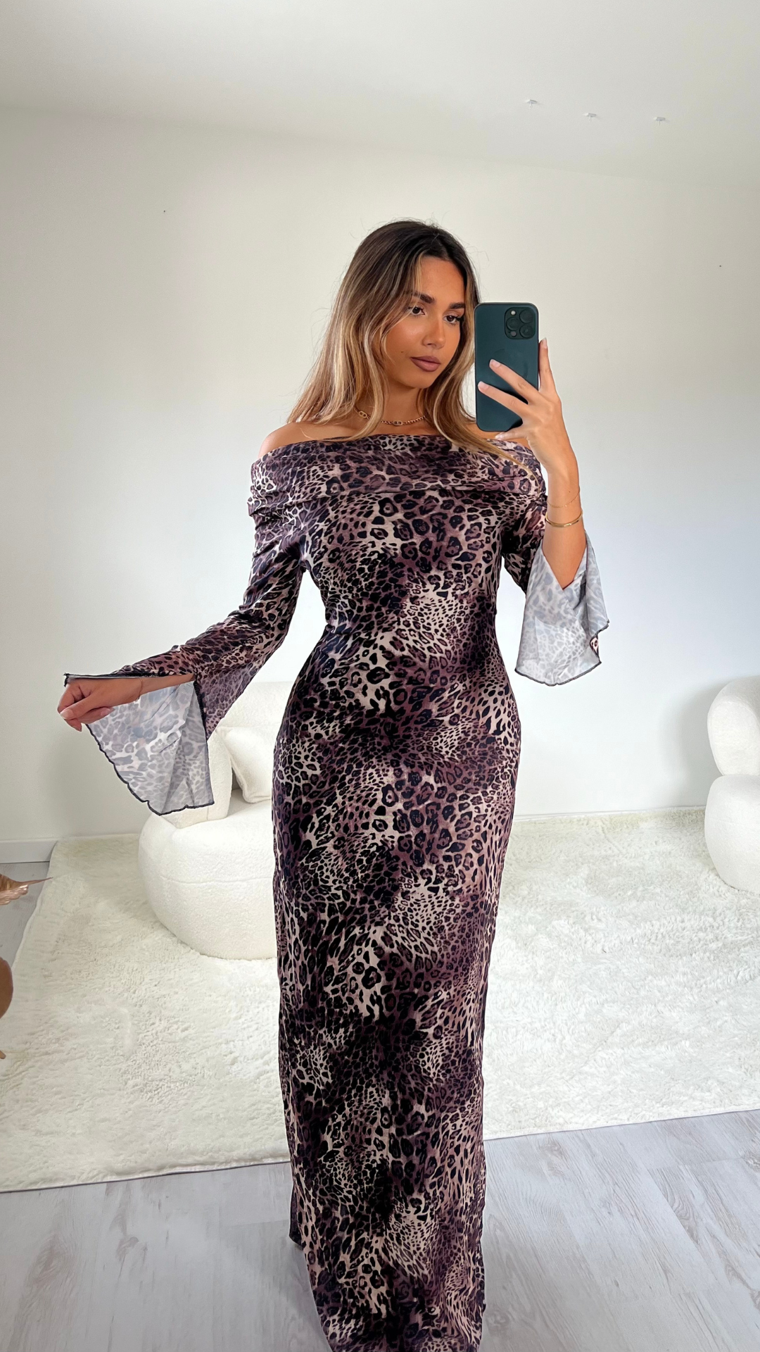 Robe Kelya