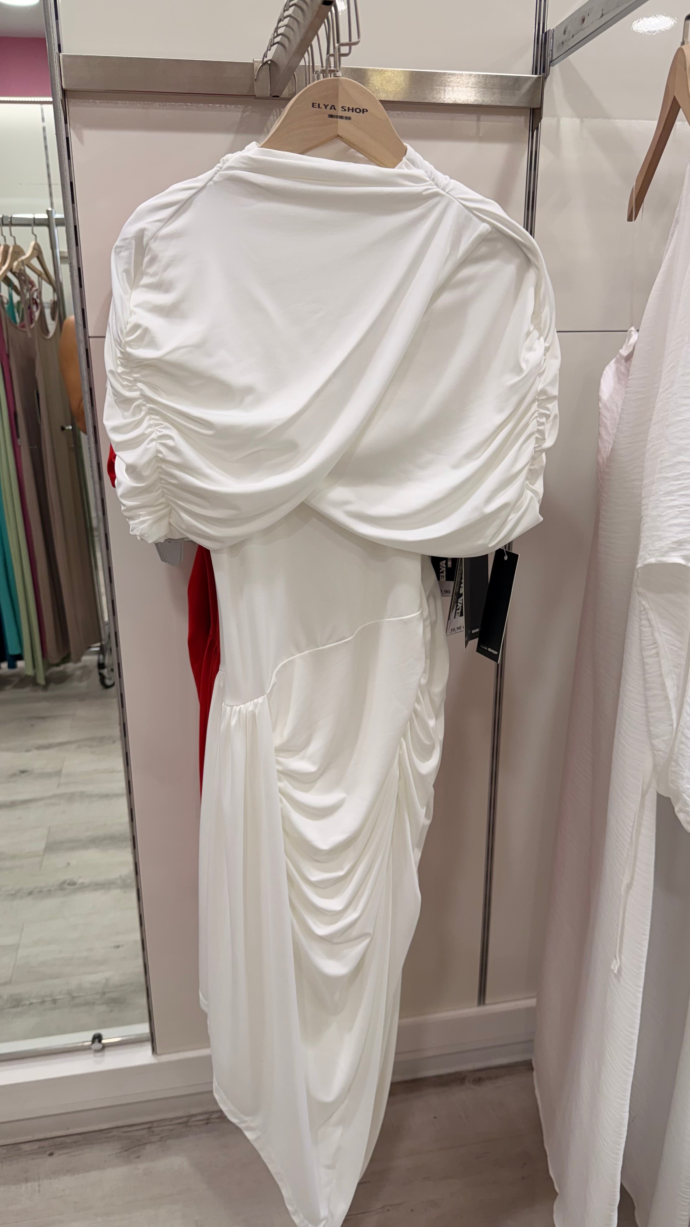 Robe Leana