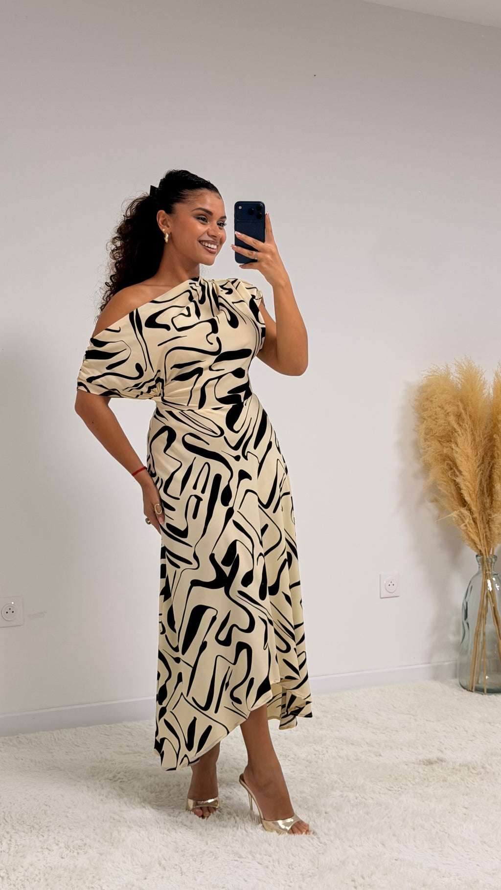 Robe Kelya