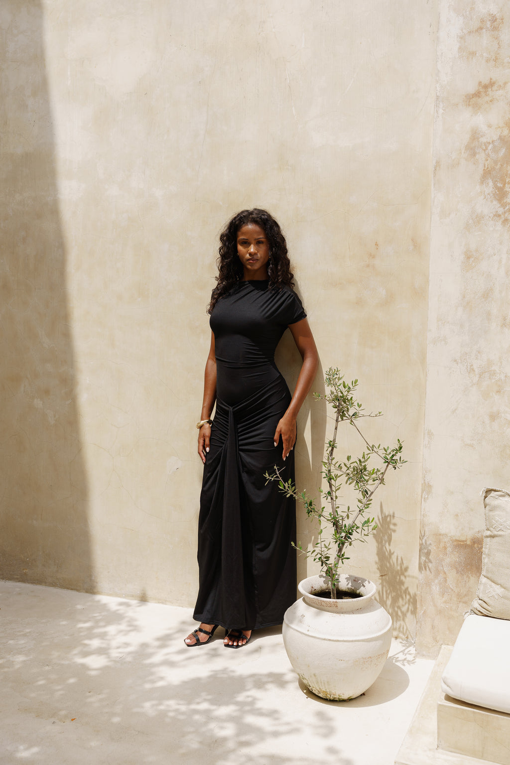 Robe Mona