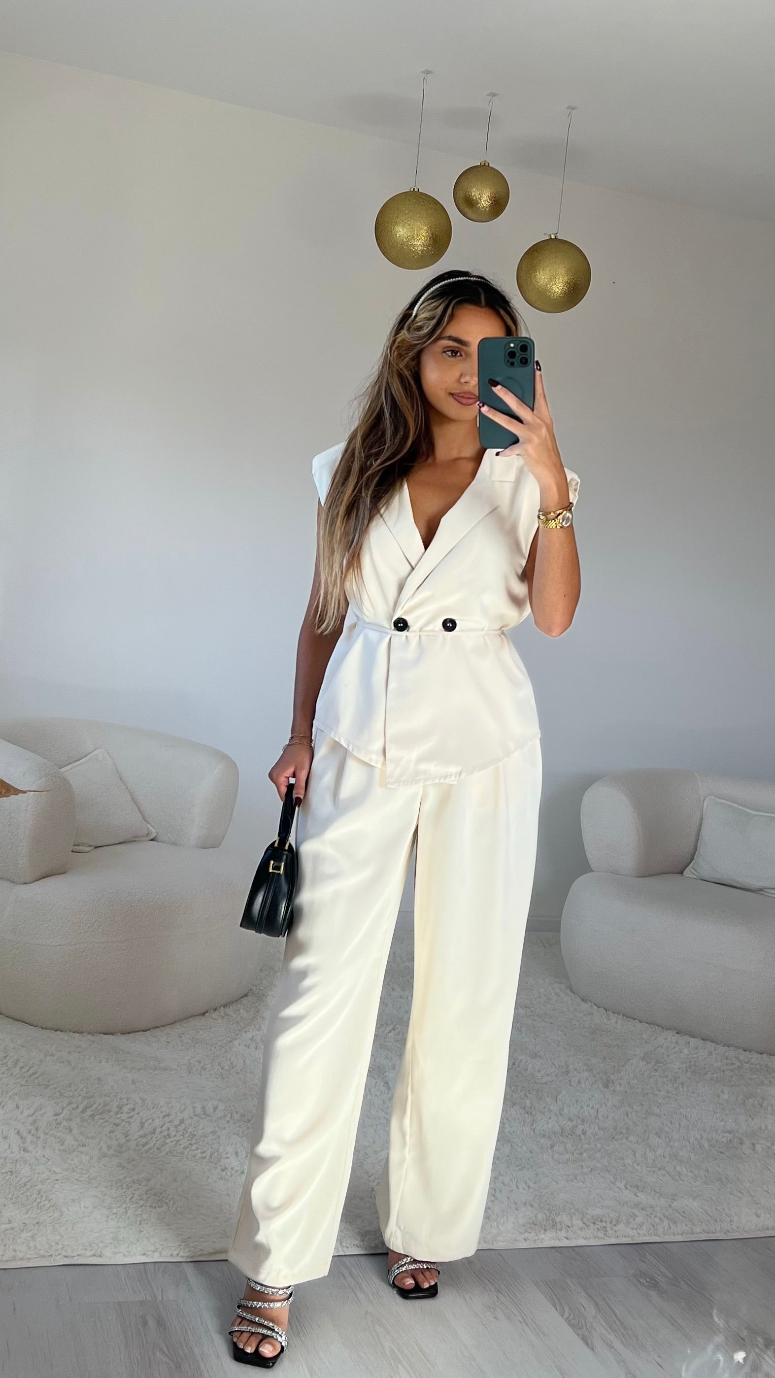 Ensemble Modesty